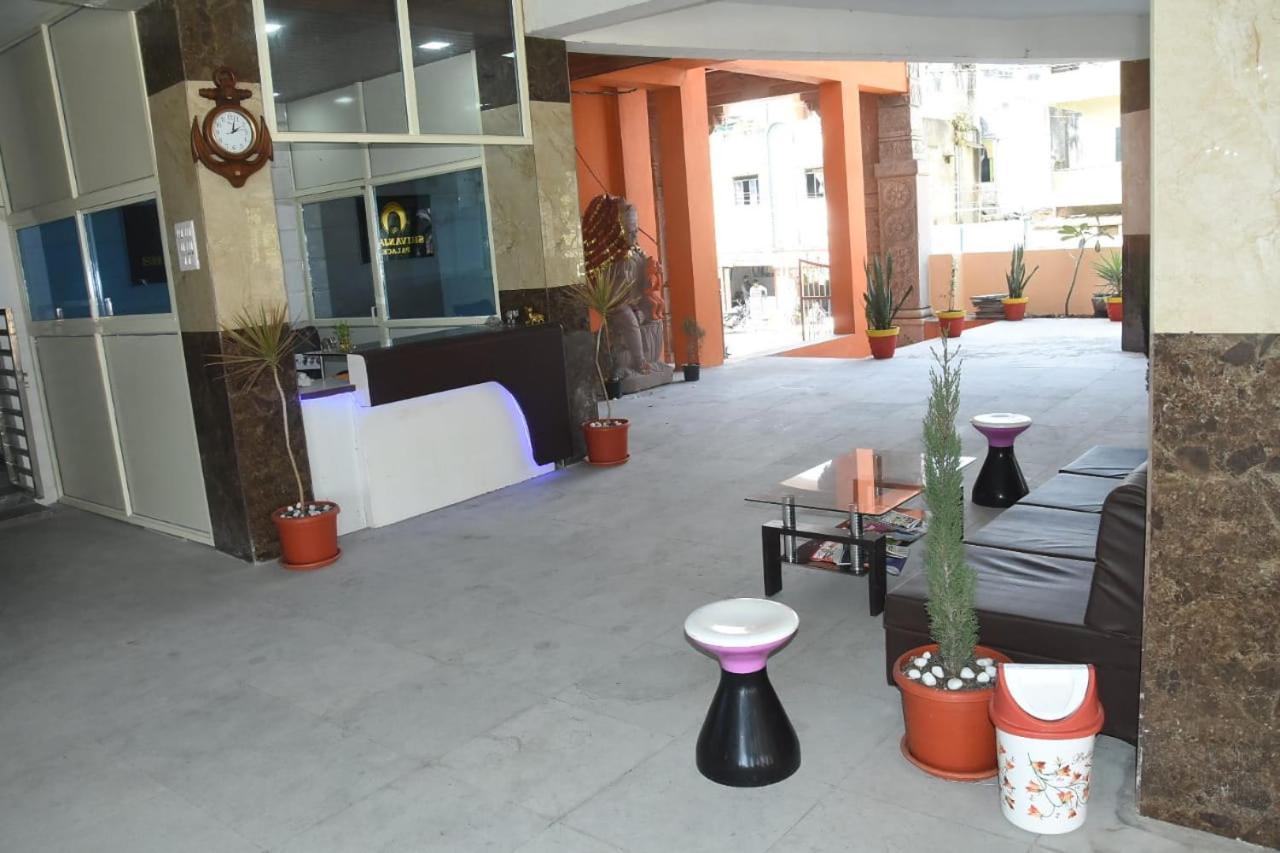 אויאיין Hotel Shivanjali Palace מראה חיצוני תמונה